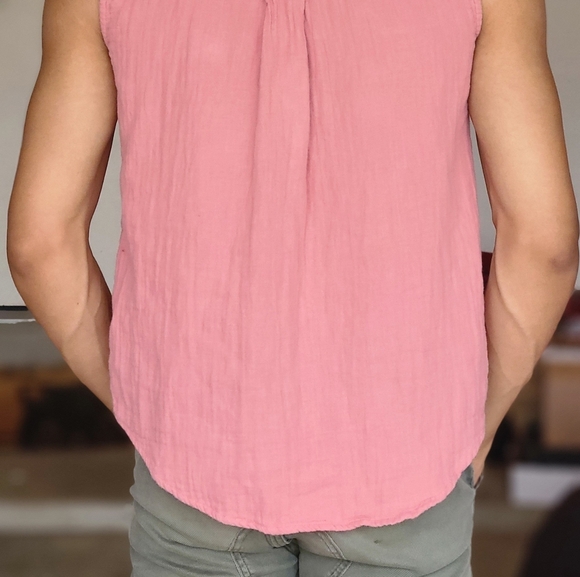 Pastel Pink Collared Button-up Vest - Picture 4 of 6